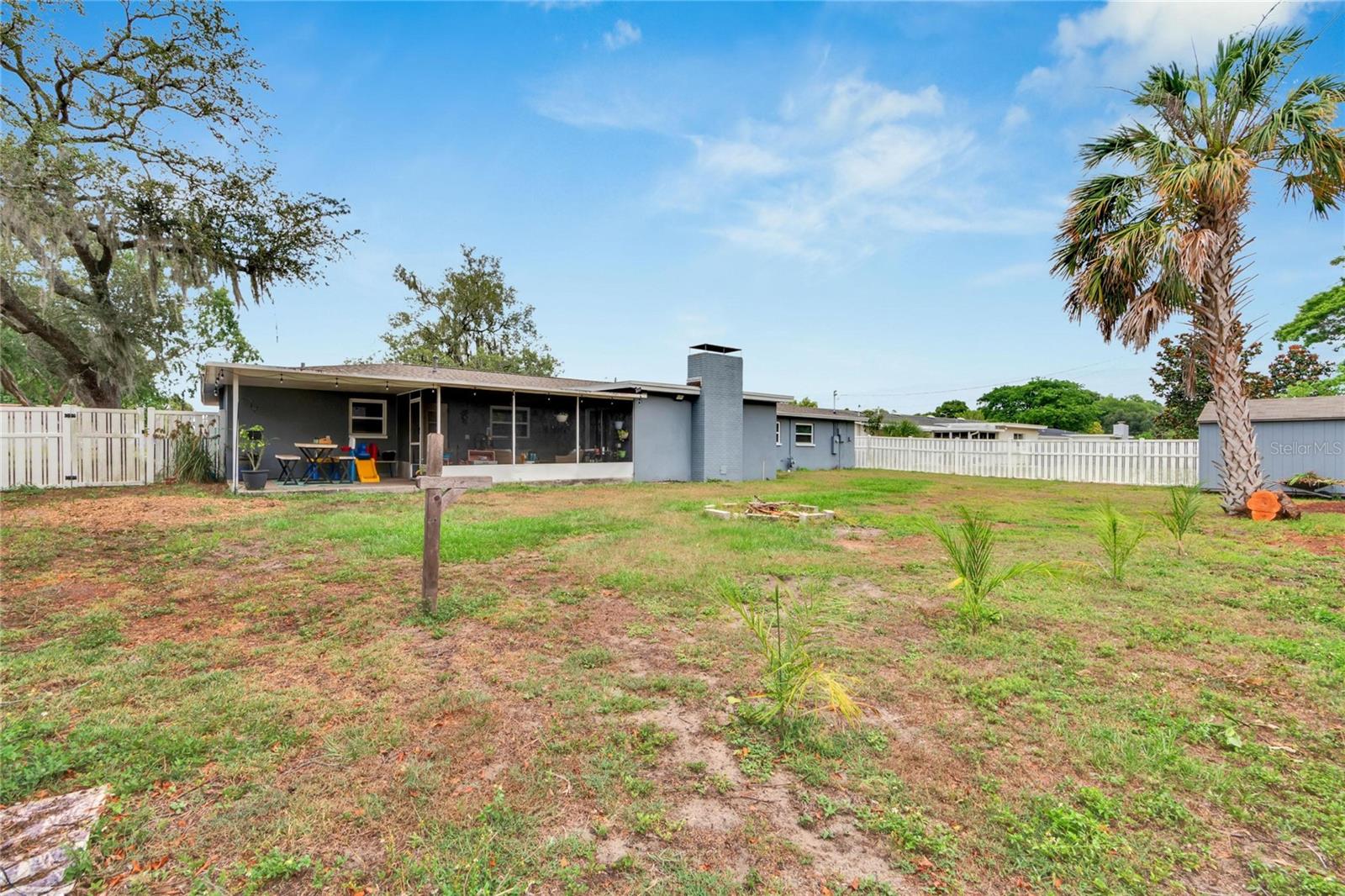 Listing photo id 54 for 1607 Melodie Drive