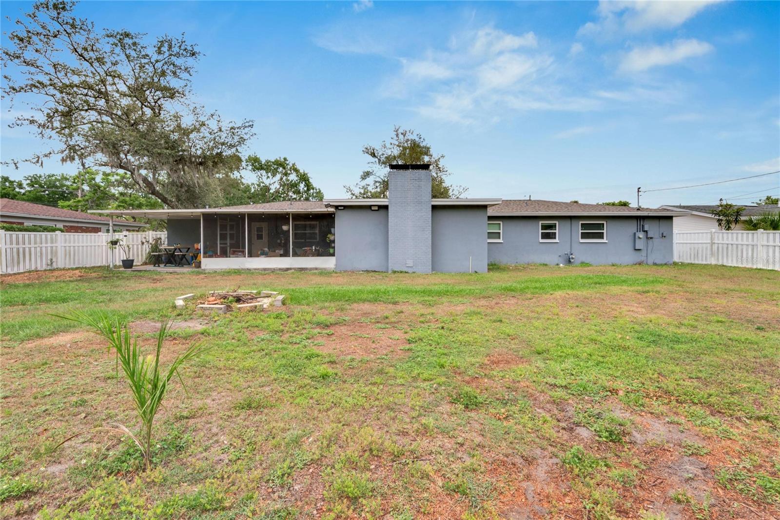 Listing photo id 55 for 1607 Melodie Drive