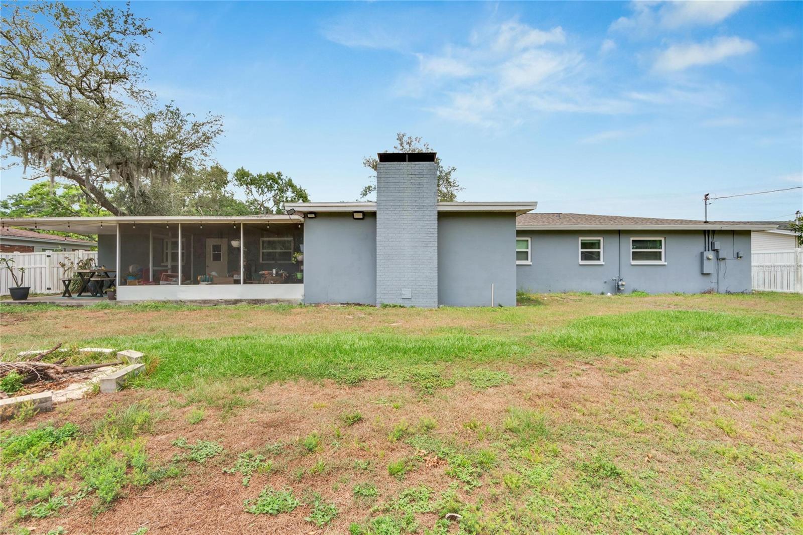 Listing photo id 56 for 1607 Melodie Drive