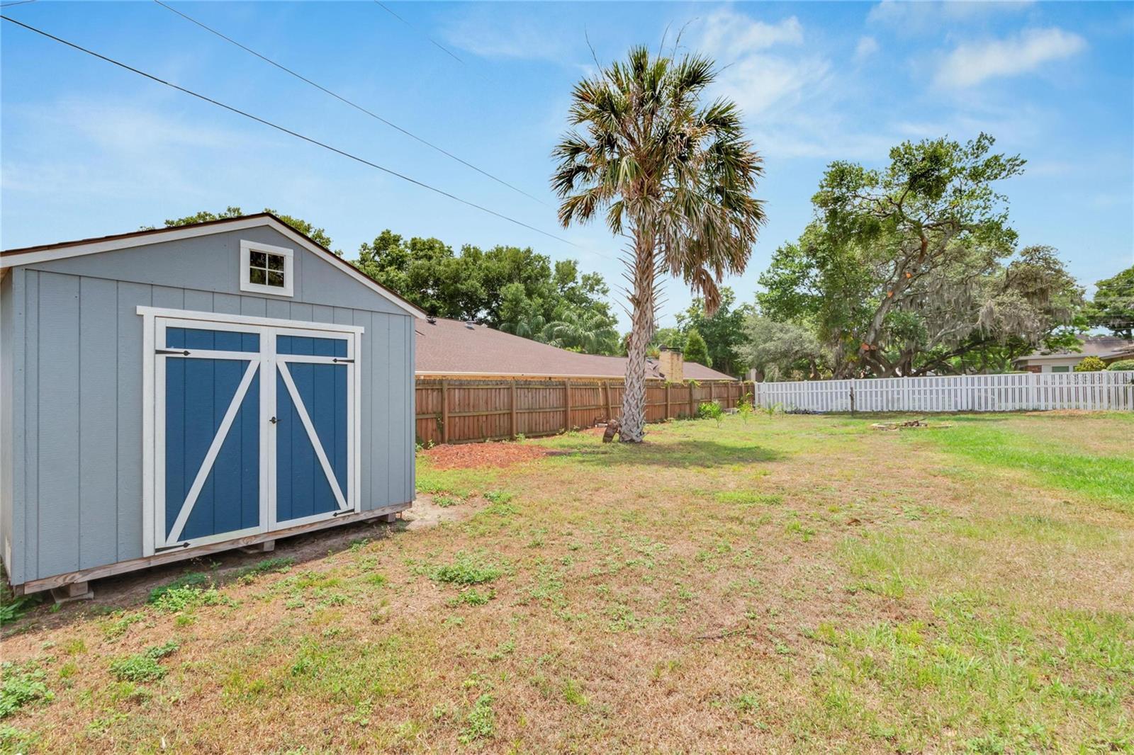 Listing photo id 59 for 1607 Melodie Drive