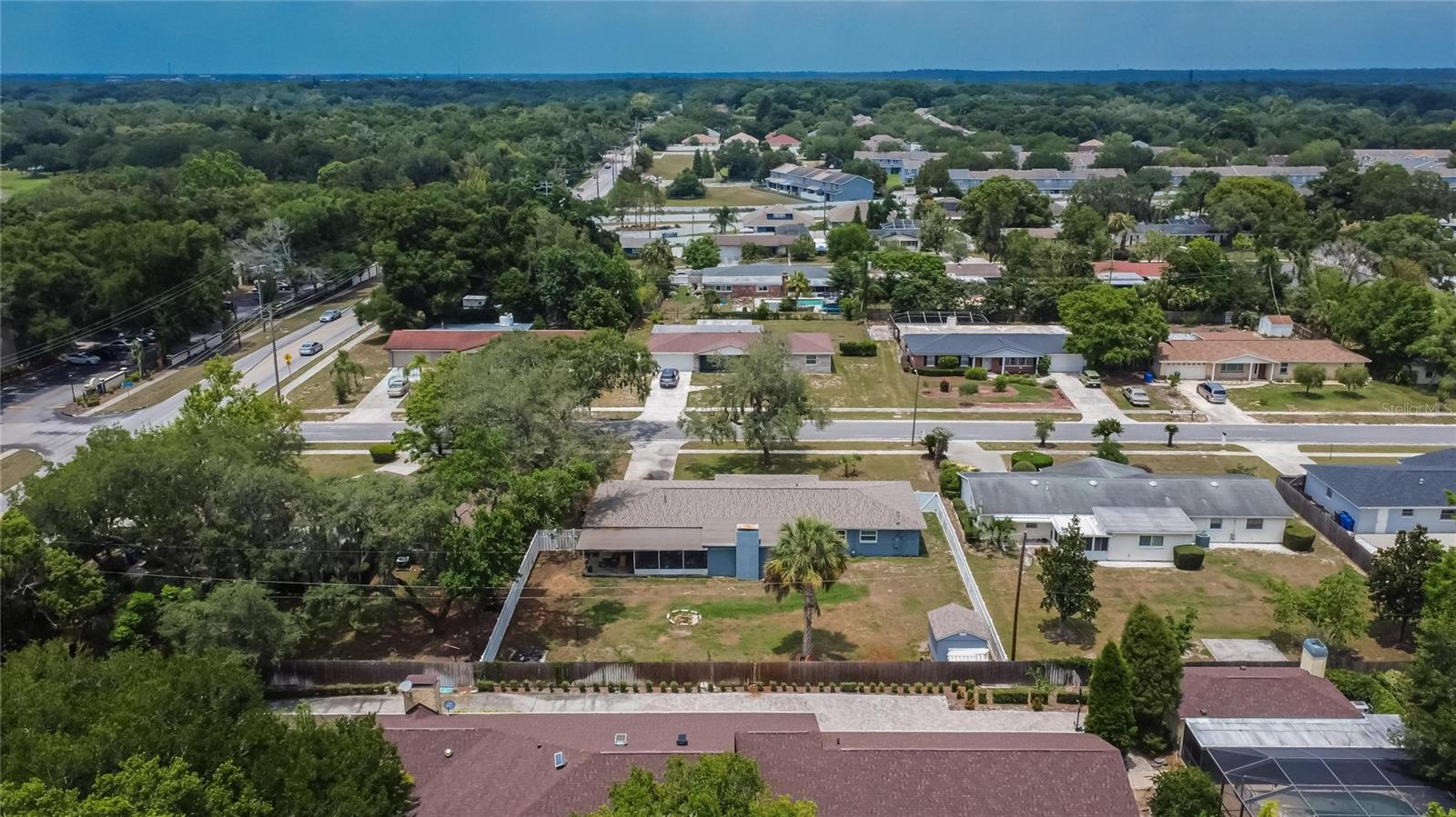 Listing photo id 77 for 1607 Melodie Drive