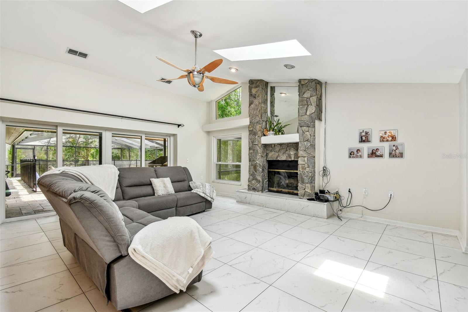 Image 32 of 85 For 5702 Ainsworth Court W