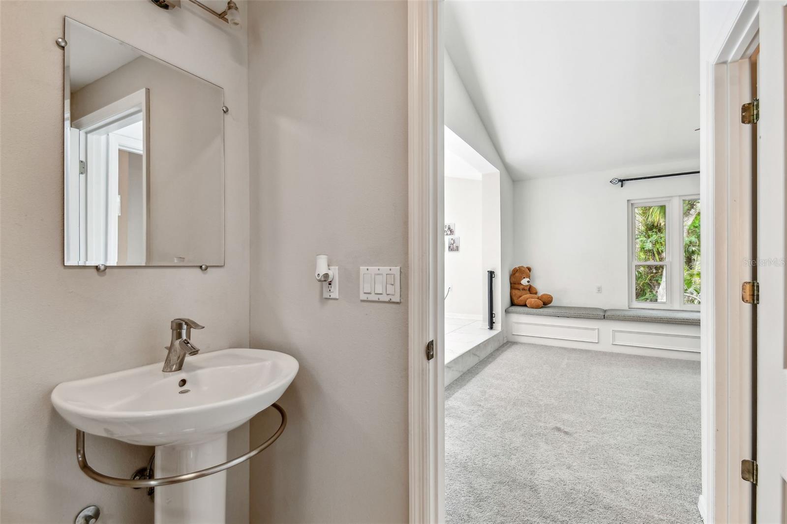 Image 44 of 85 For 5702 Ainsworth Court W