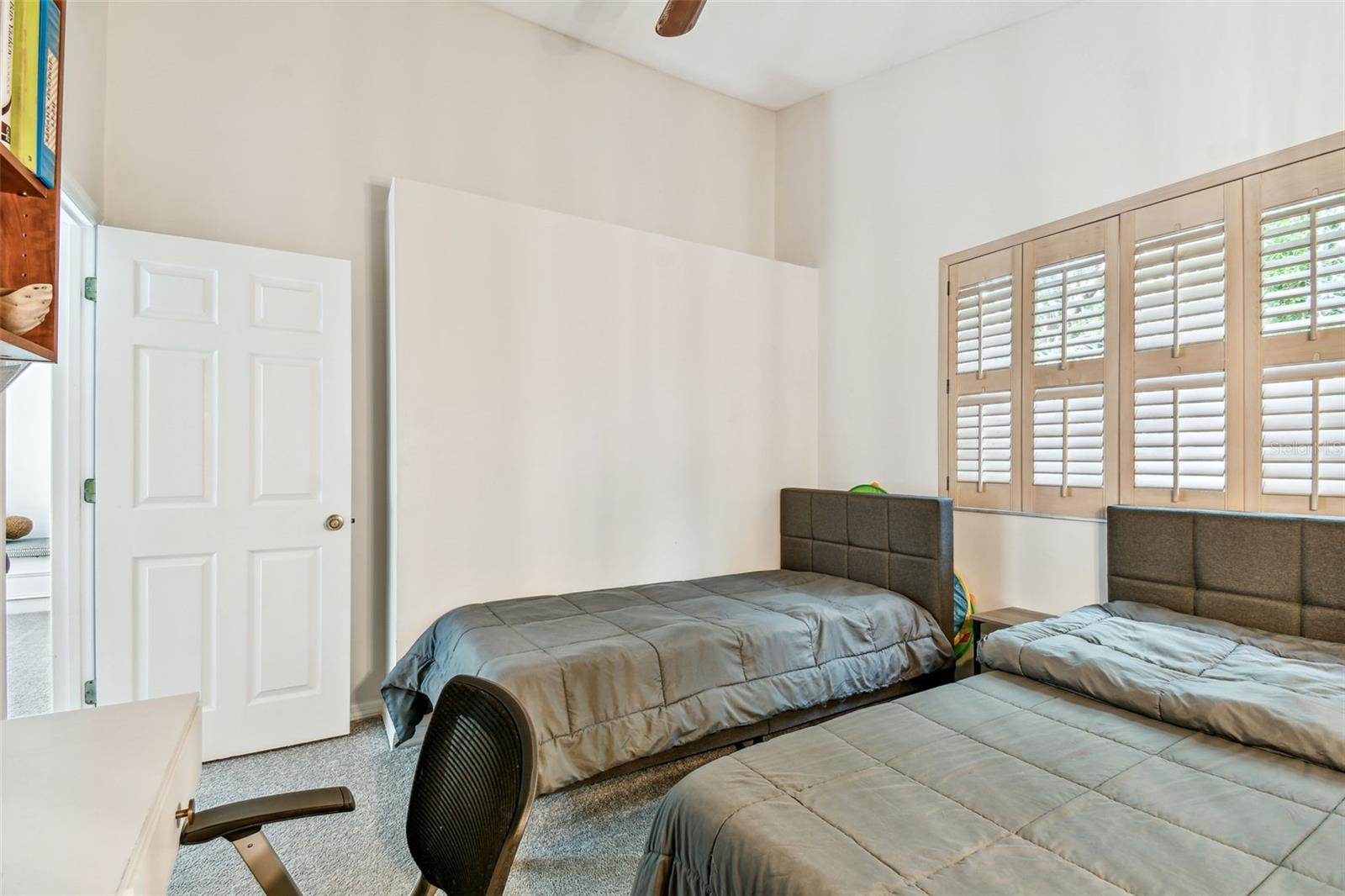 Image 47 of 85 For 5702 Ainsworth Court W