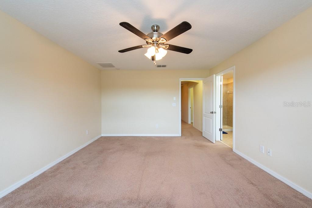 Image 16 of 45 For 11903 Greengate Drive