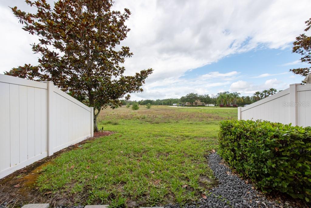 Image 24 of 45 For 11903 Greengate Drive