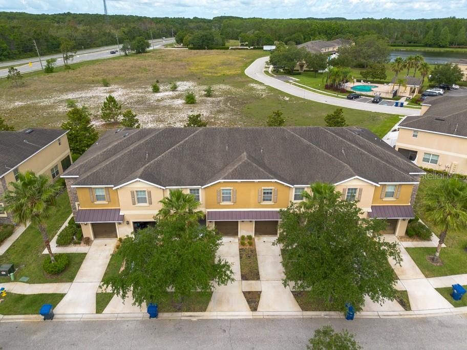 Image 33 of 45 For 11903 Greengate Drive