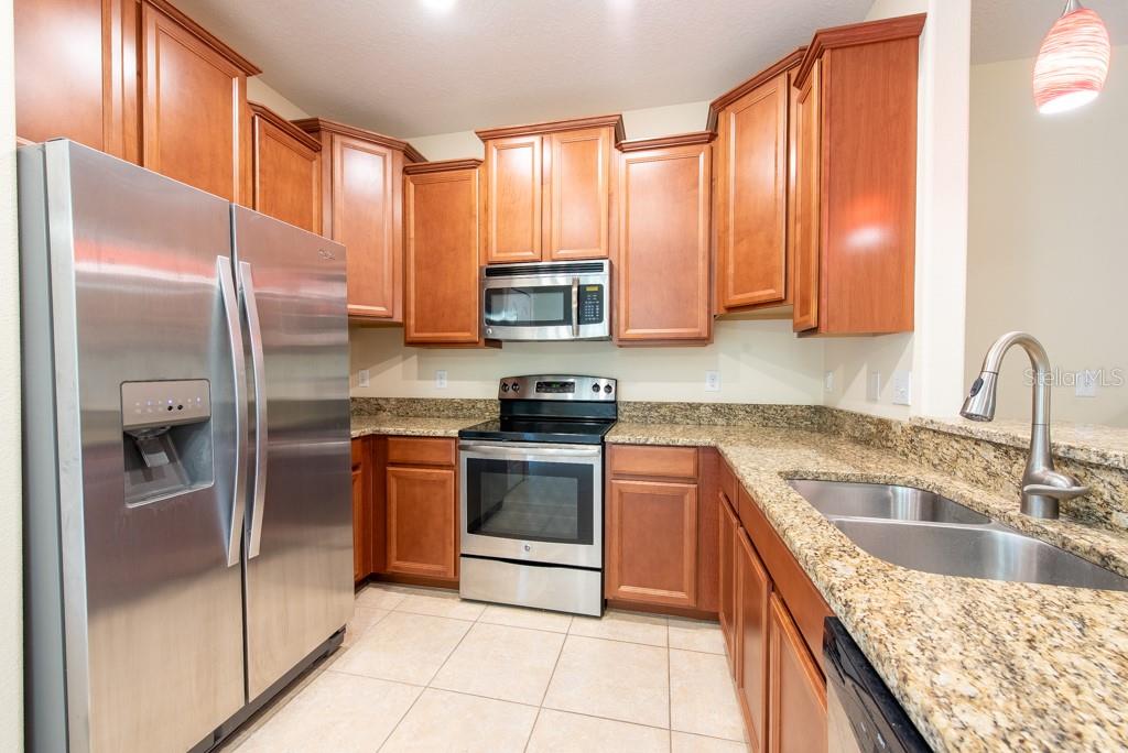 Image 9 of 45 For 11903 Greengate Drive