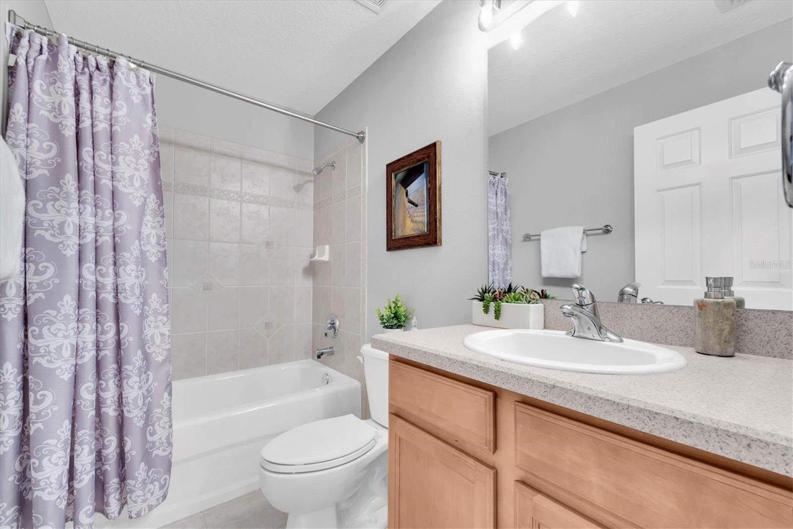 Listing photo id 38 for 3716 Janus Way