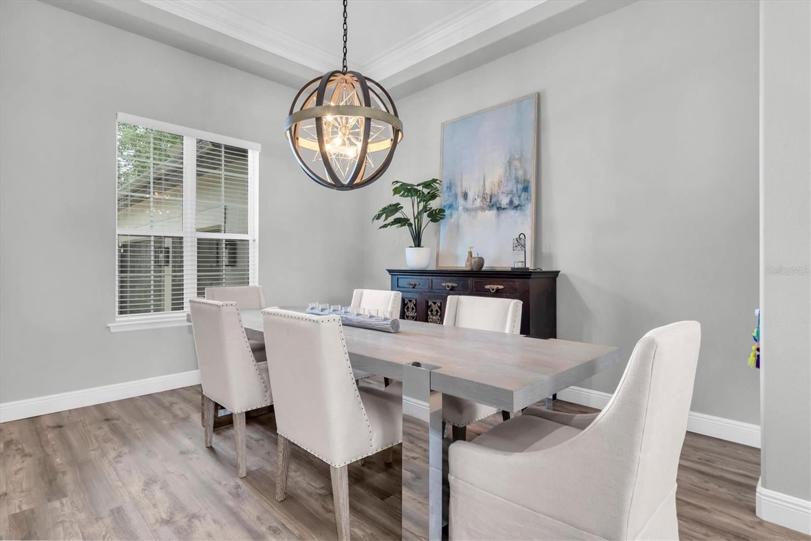 Listing photo id 3 for 3716 Janus Way