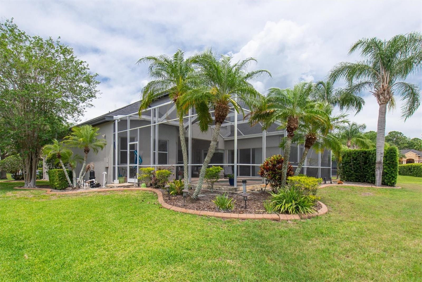 Listing photo id 51 for 3716 Janus Way