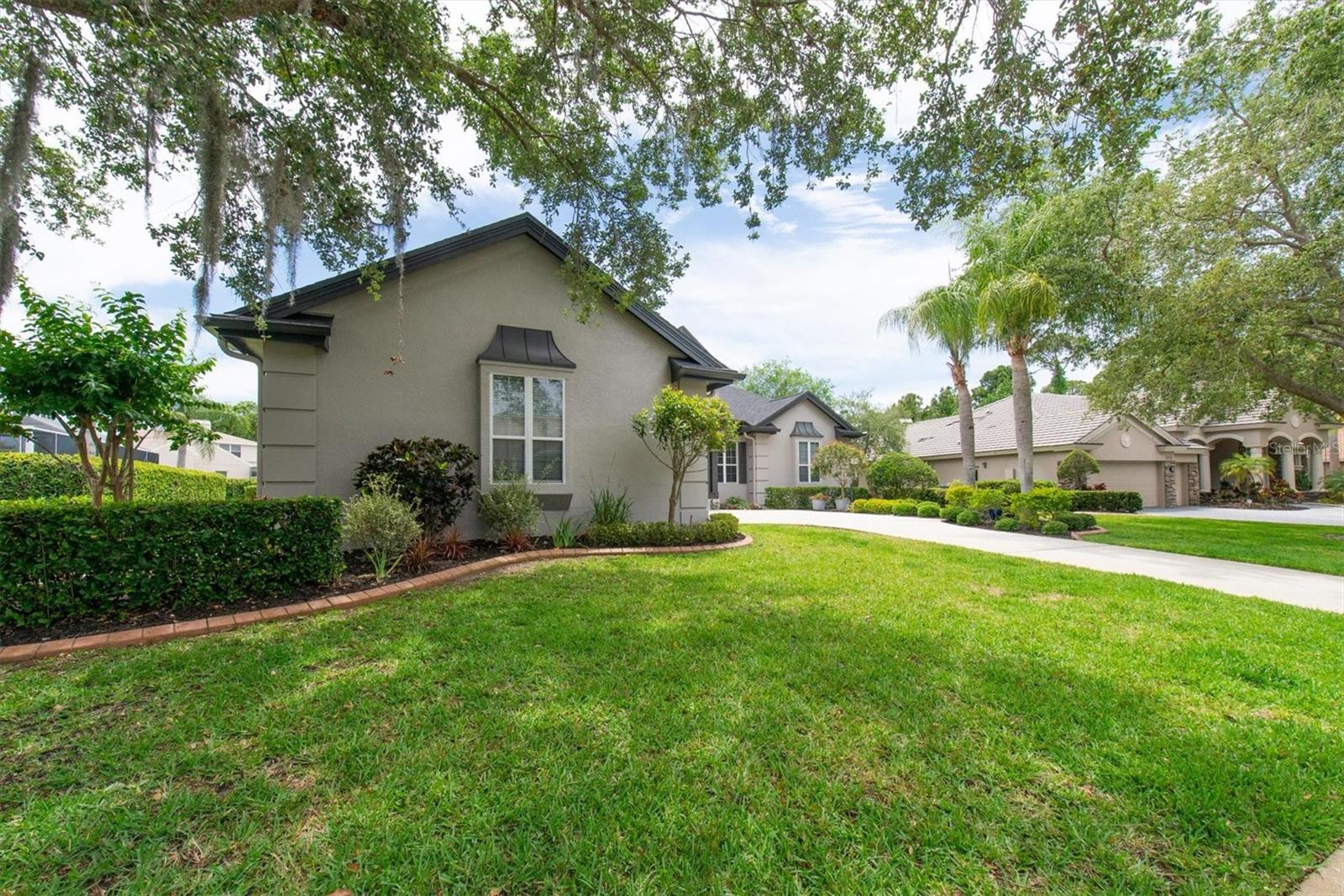 Listing photo id 53 for 3716 Janus Way