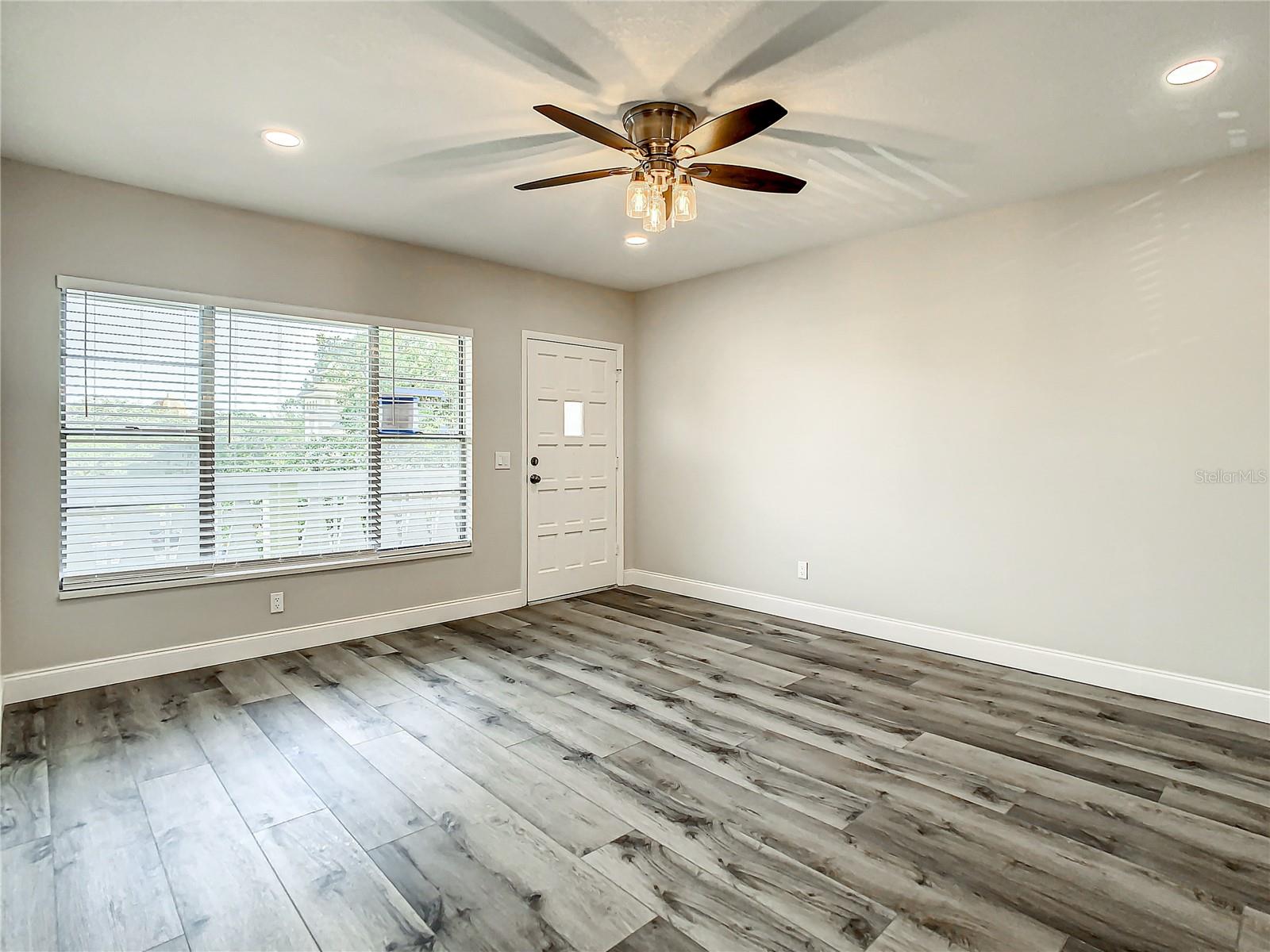 Image 4 of 26 For 2253 Norwegian Drive 67