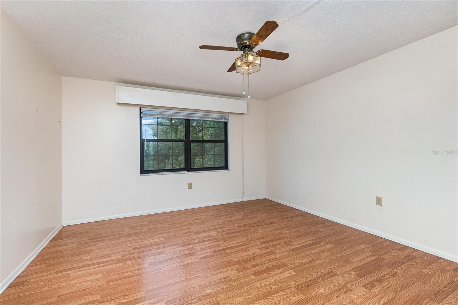 Image 13 of 25 For 101 Grandview Street 312