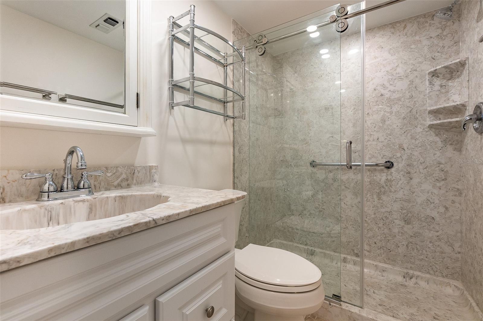 Image 16 of 25 For 101 Grandview Street 312