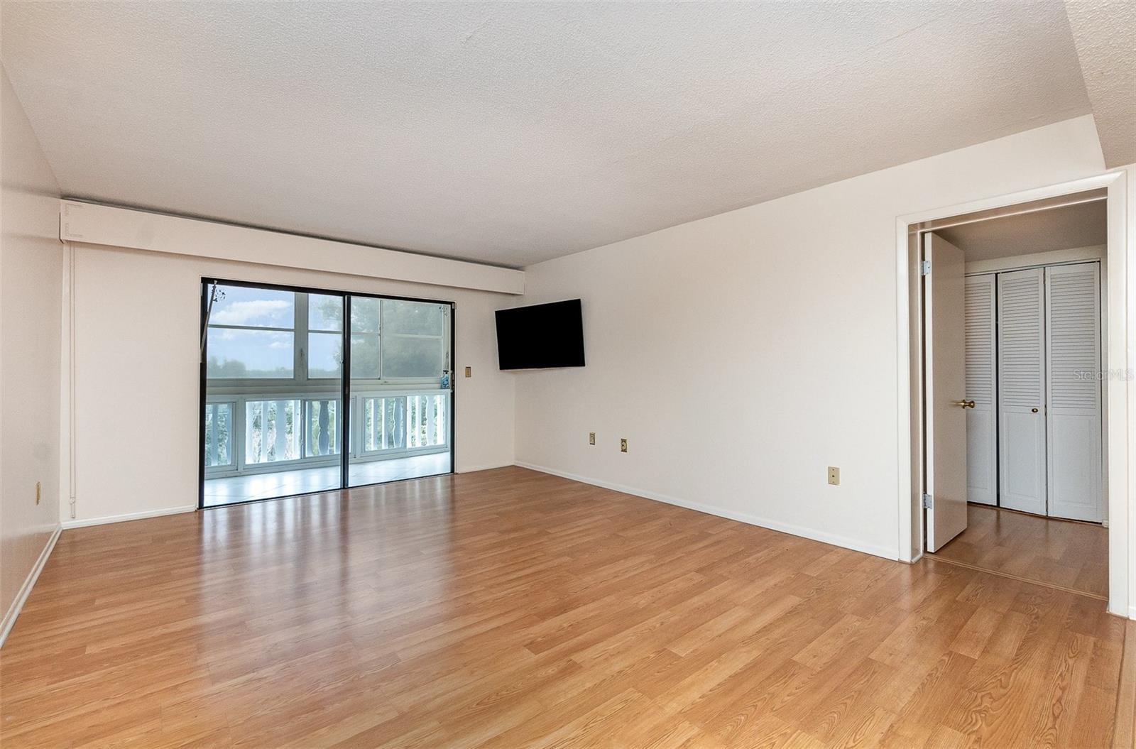 Image 7 of 25 For 101 Grandview Street 312
