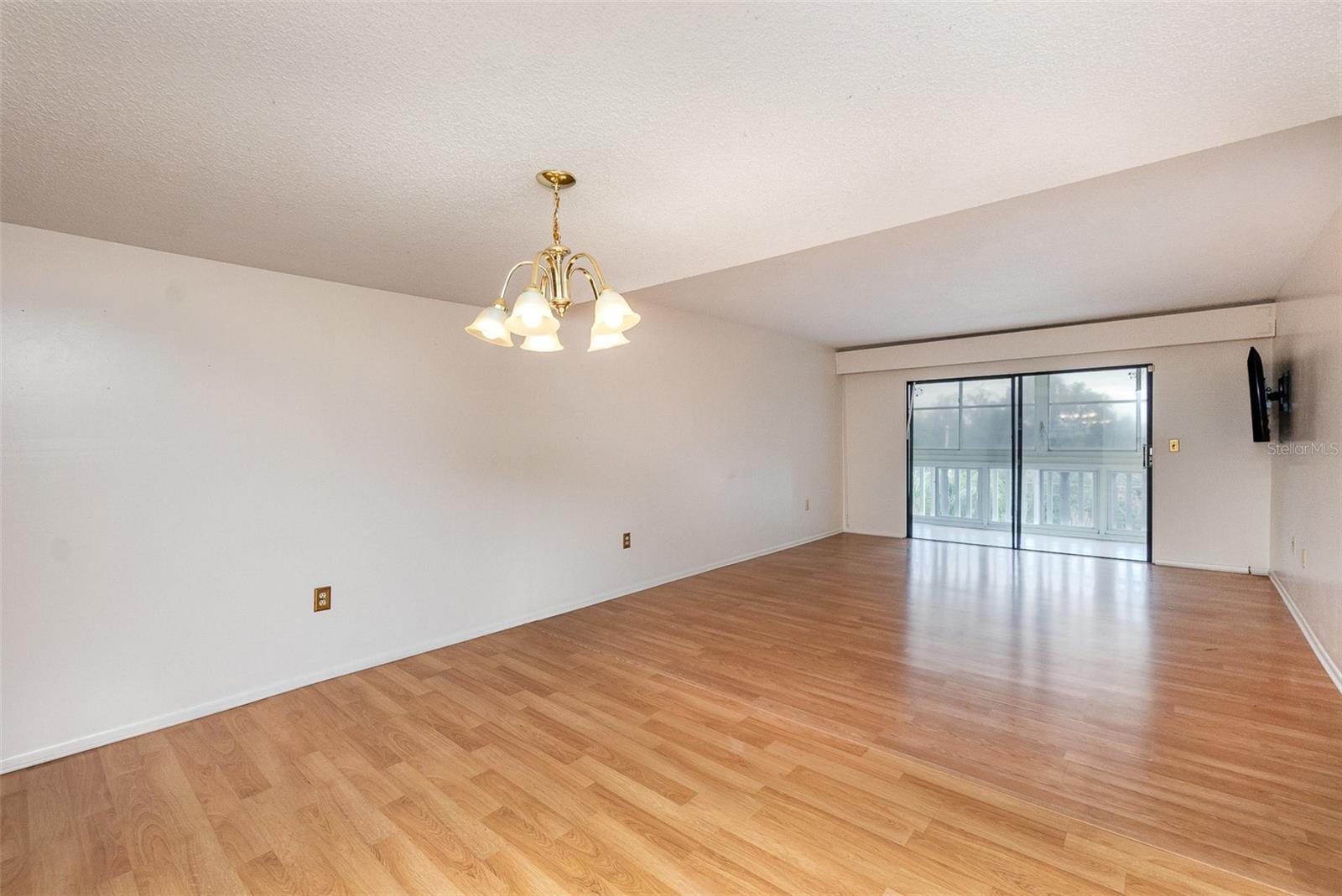 Image 8 of 25 For 101 Grandview Street 312