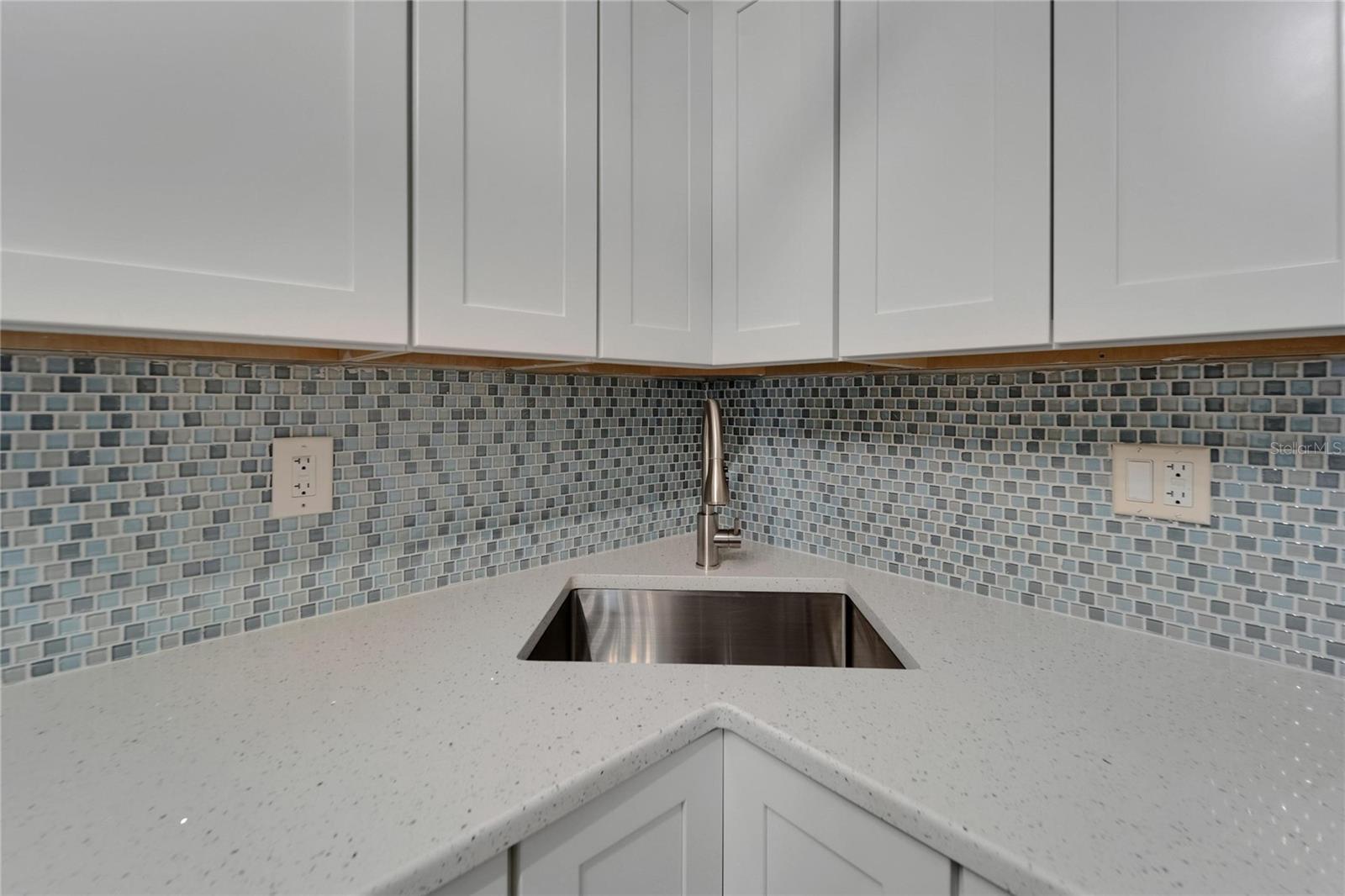 Image 17 of 81 For 1028 Apollo Beach Boulevard 21