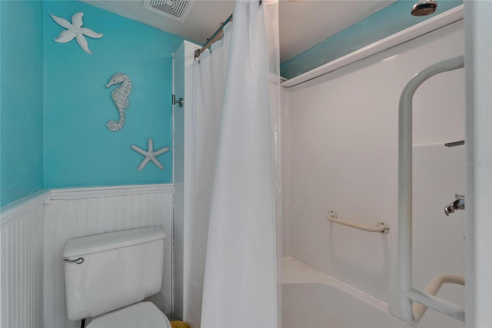 Image 31 of 81 For 1028 Apollo Beach Boulevard 21