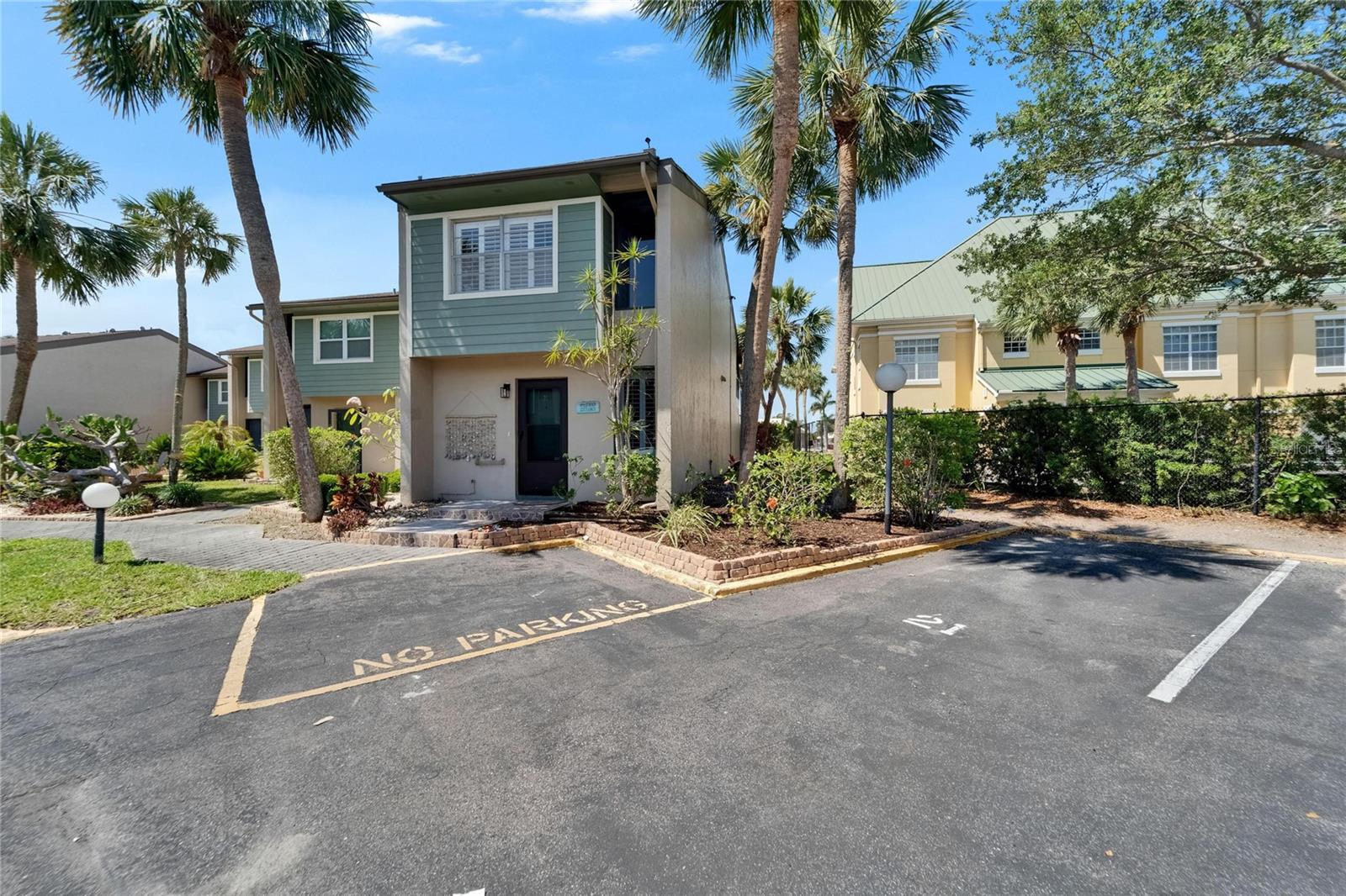 Image 64 of 81 For 1028 Apollo Beach Boulevard 21