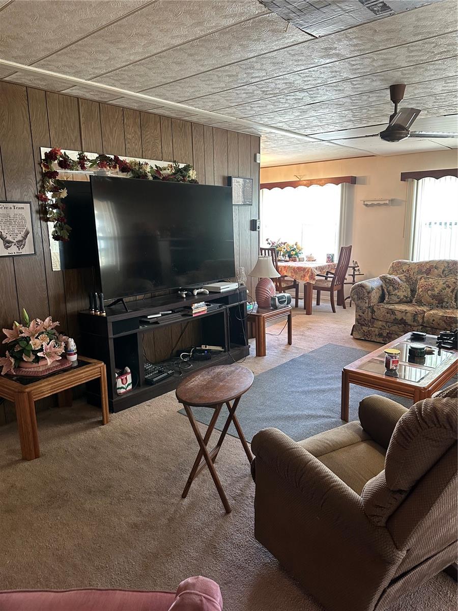 Image 11 of 36 For 6099 107th Avenue N