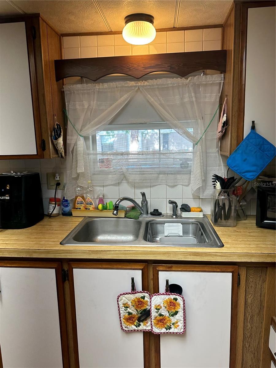 Image 6 of 36 For 6099 107th Avenue N