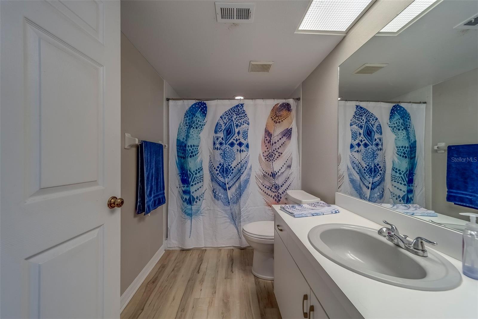 Image 22 of 46 For 9510 Harbor Greens Way 407