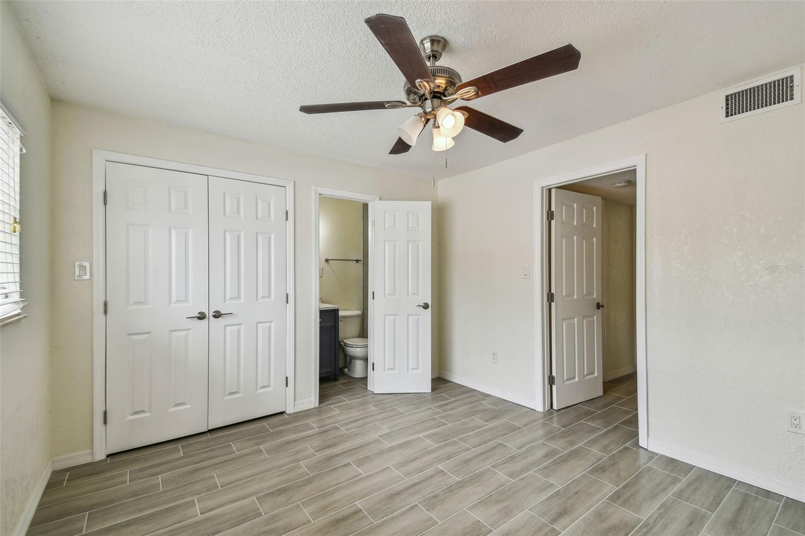 Image 30 of 33 For 208 Danube Avenue 101