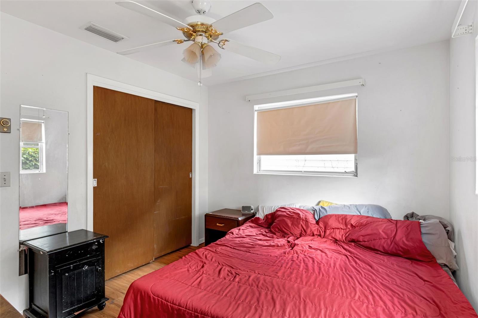 Image 18 of 40 For 2222 Euclid Circle N