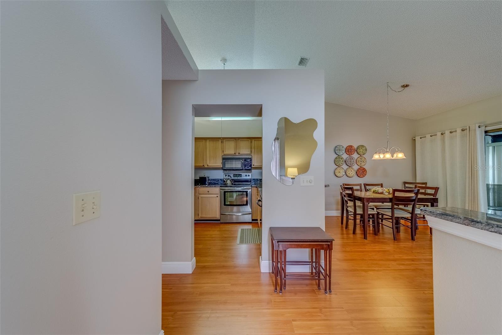 Image 4 of 36 For 2749 Countryside Boulevard 4