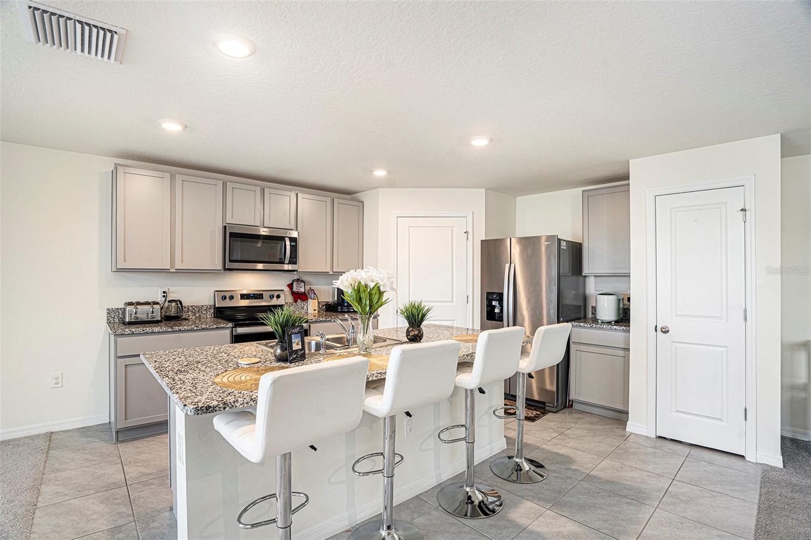 Image 10 of 37 For 38311 Sonnet Landing Avenue