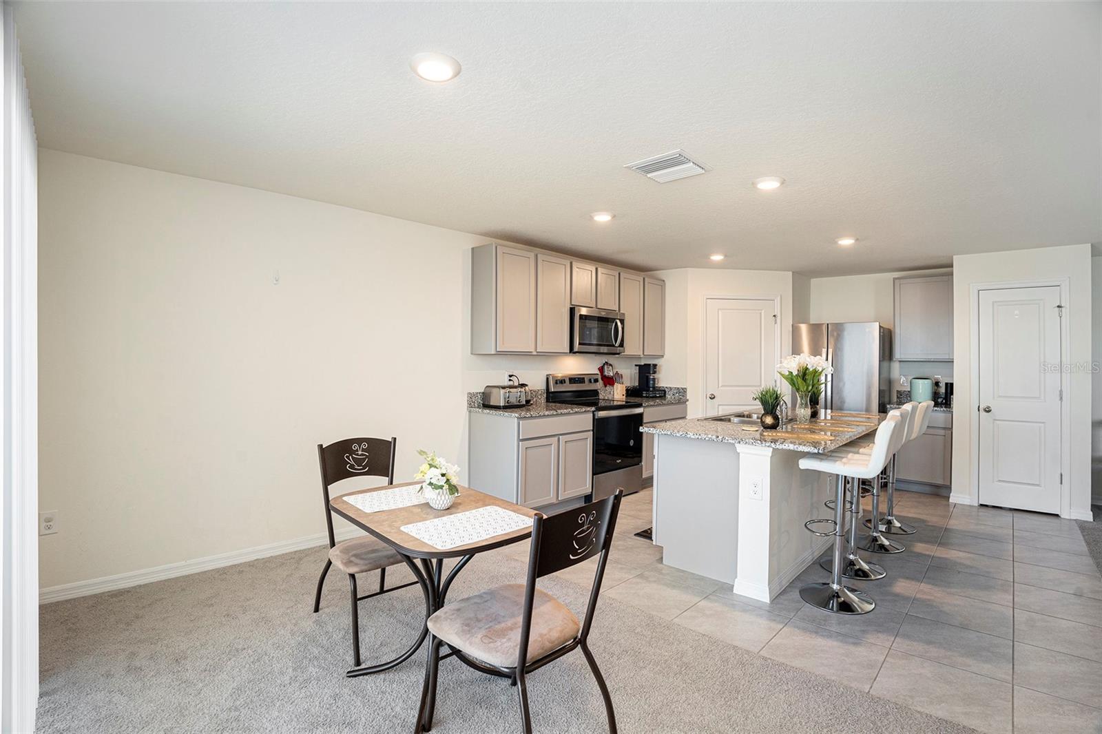 Image 15 of 37 For 38311 Sonnet Landing Avenue