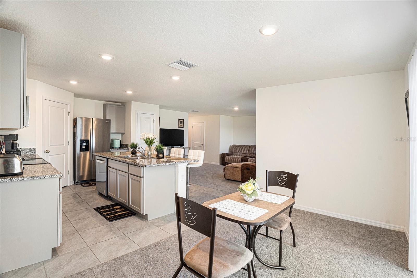 Image 16 of 37 For 38311 Sonnet Landing Avenue