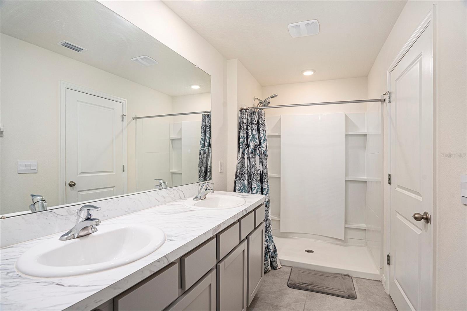 Image 22 of 37 For 38311 Sonnet Landing Avenue