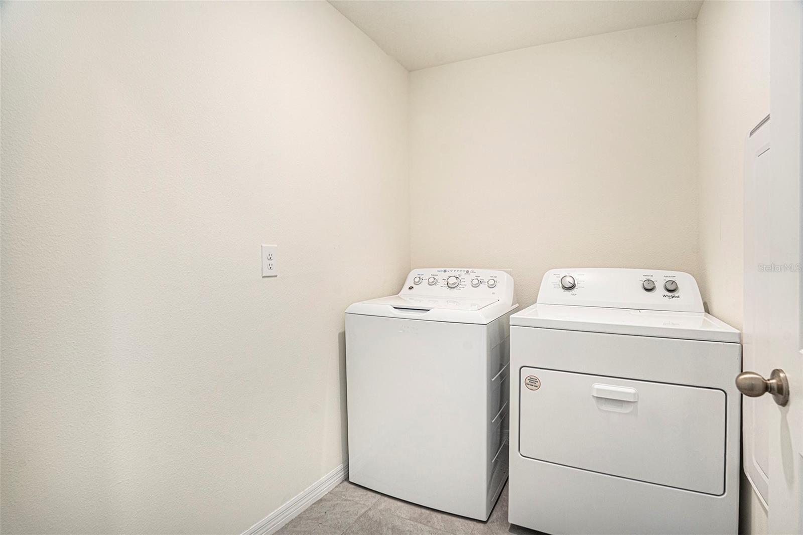Image 31 of 37 For 38311 Sonnet Landing Avenue