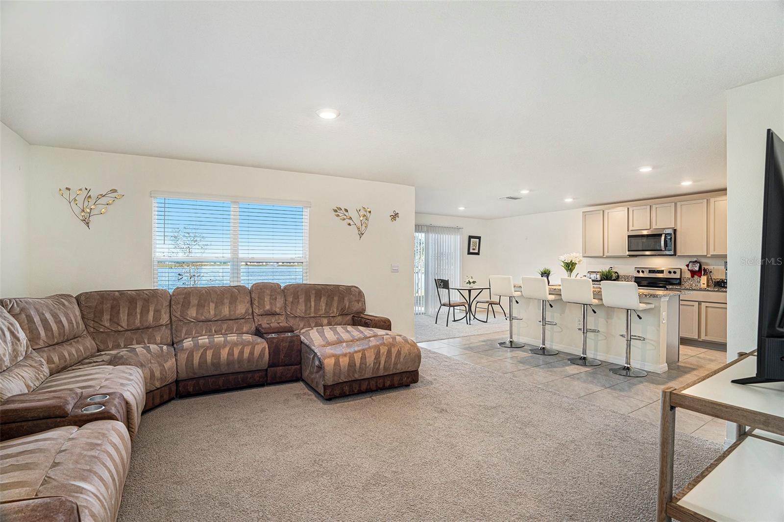 Image 6 of 37 For 38311 Sonnet Landing Avenue