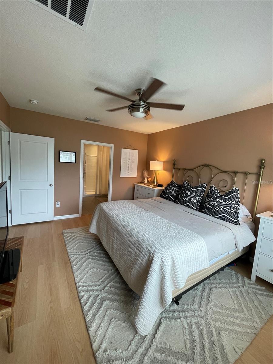 Image 15 of 26 For 5504 Raymond Way