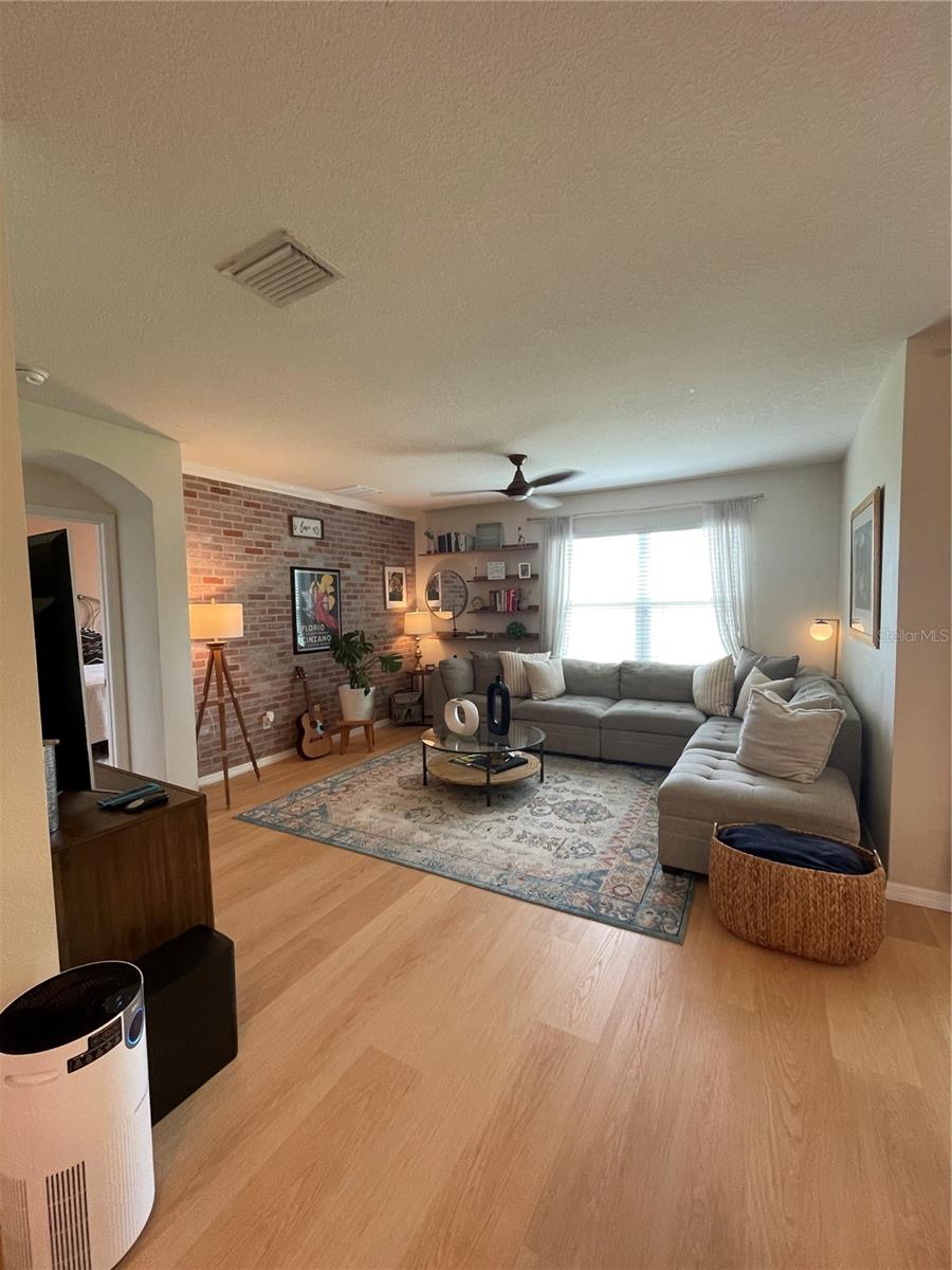 Image 6 of 26 For 5504 Raymond Way