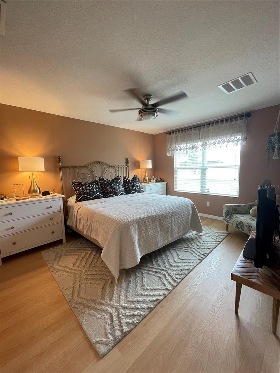 Image 7 of 26 For 5504 Raymond Way