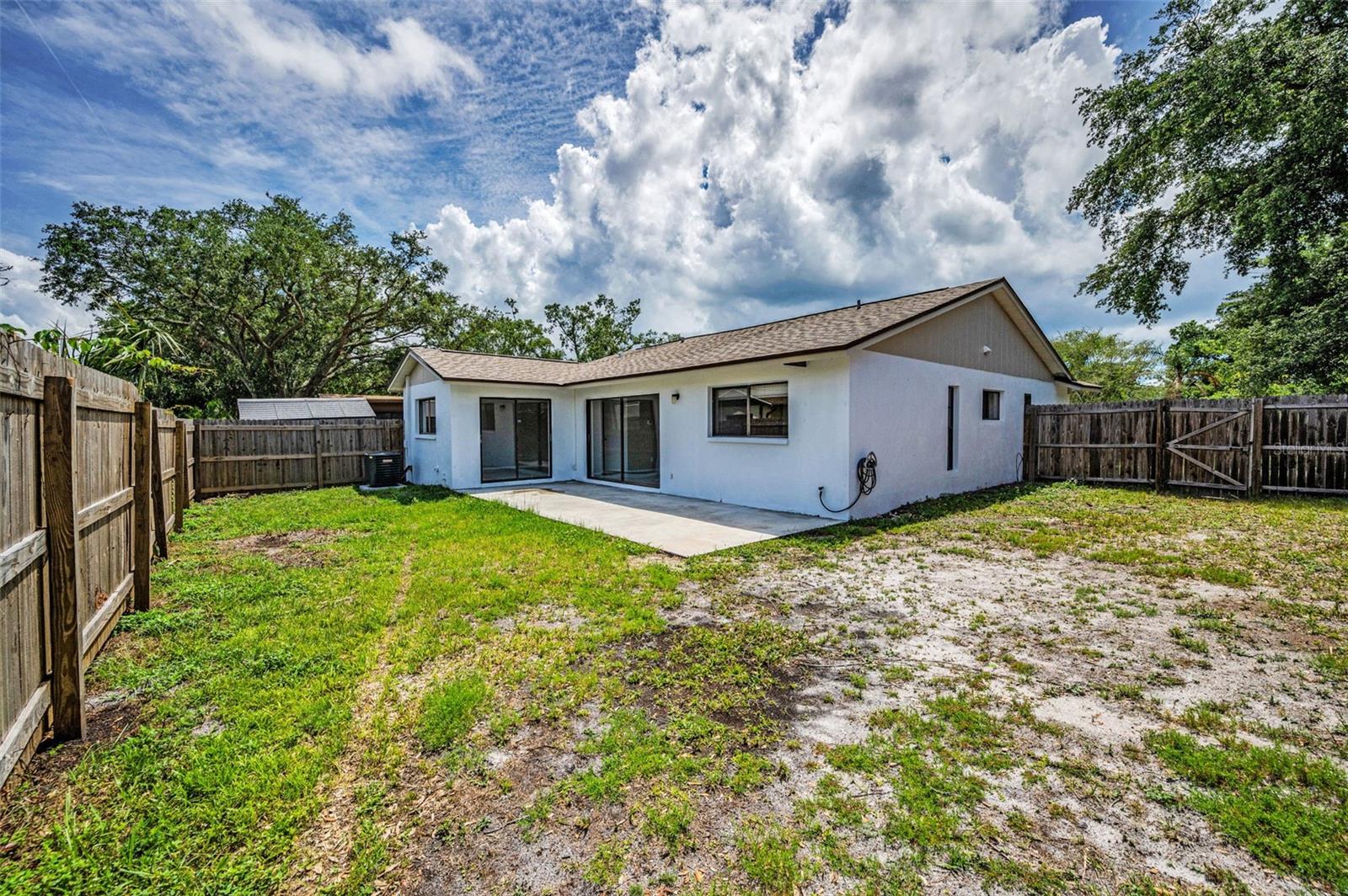 Image 22 of 24 For 843 Greenfield Drive