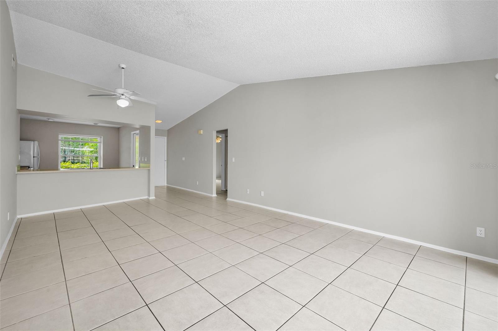 Image 6 of 24 For 843 Greenfield Drive