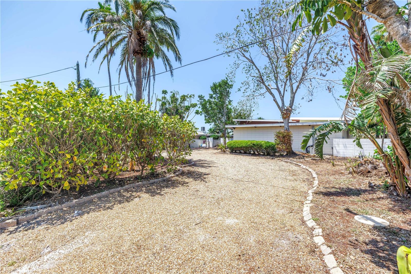 Image 10 of 60 For 31 Dolphin Drive
