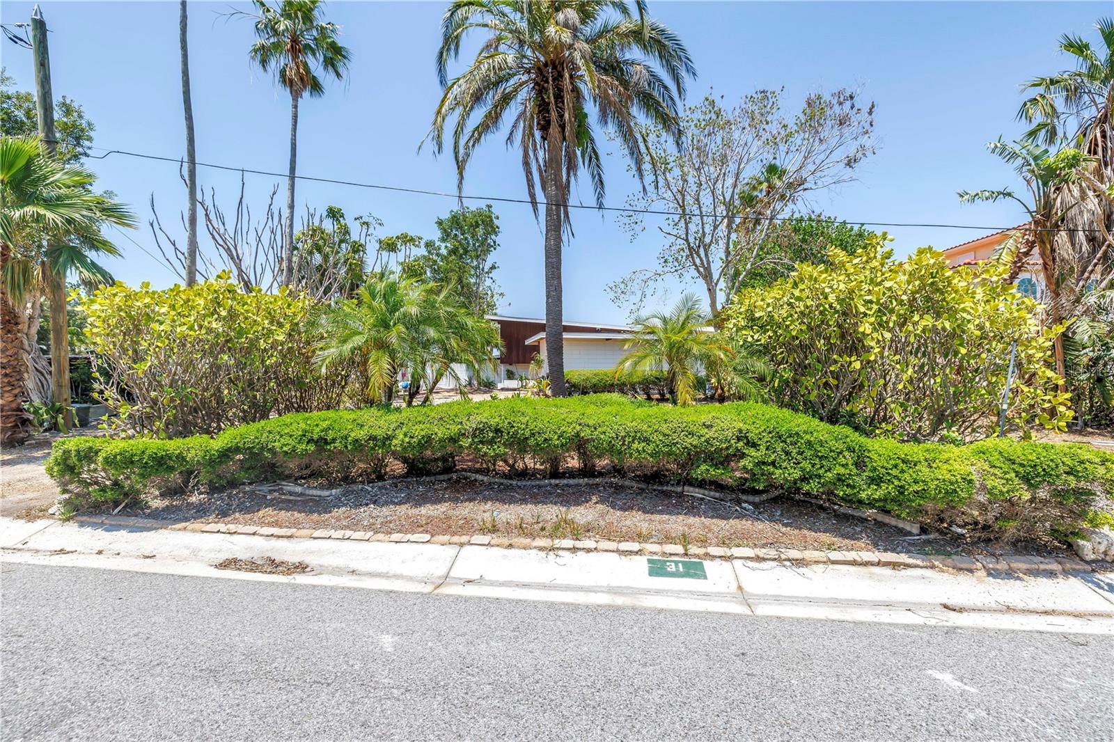 Image 9 of 60 For 31 Dolphin Drive