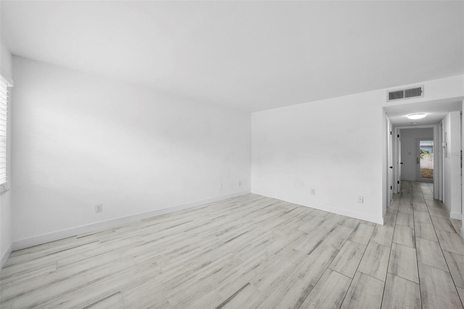 Image 10 of 33 For 3102 Horatio Street 13