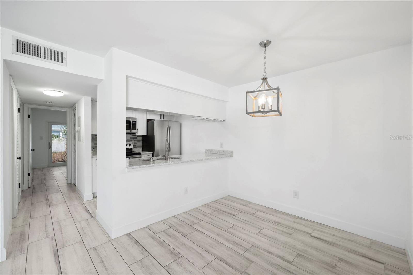 Image 8 of 33 For 3102 Horatio Street 13