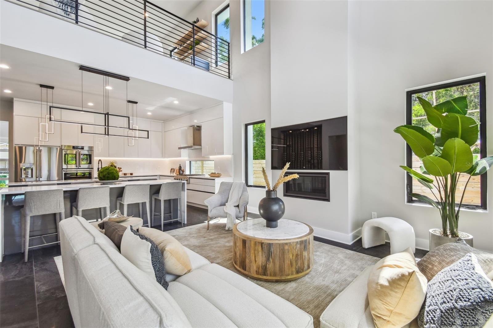 Listing photo id 13 for 715 Peninsular Street