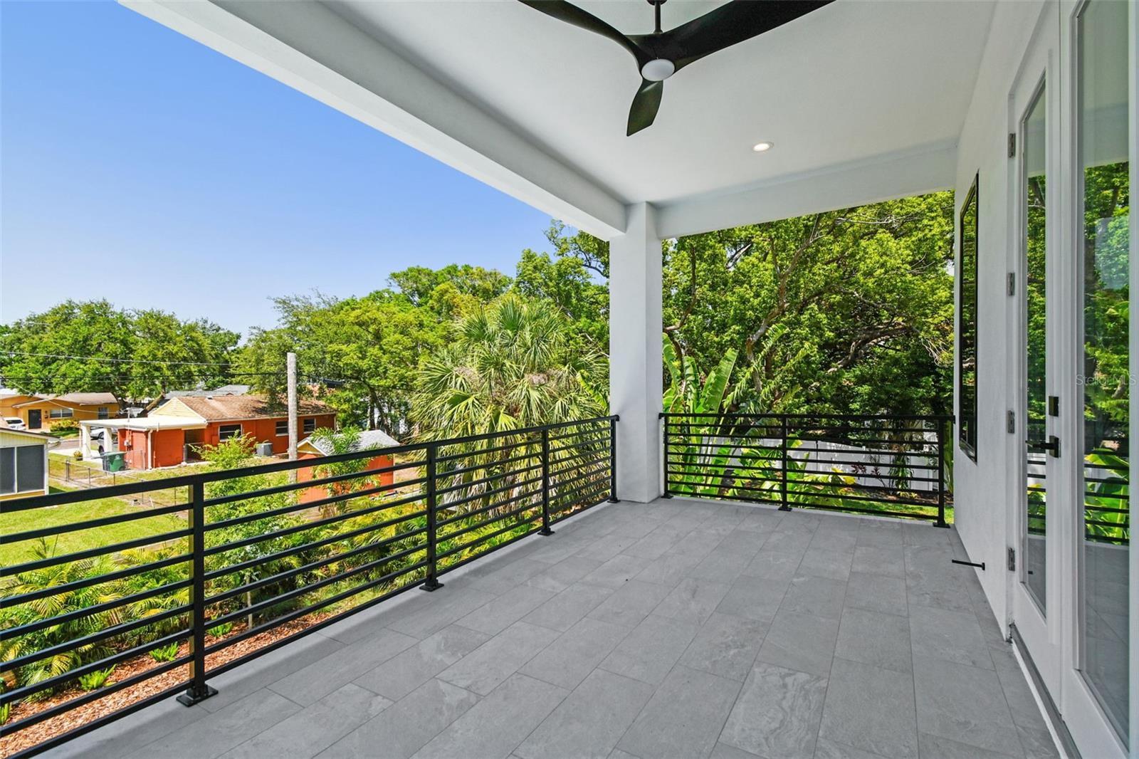 Listing photo id 39 for 715 Peninsular Street