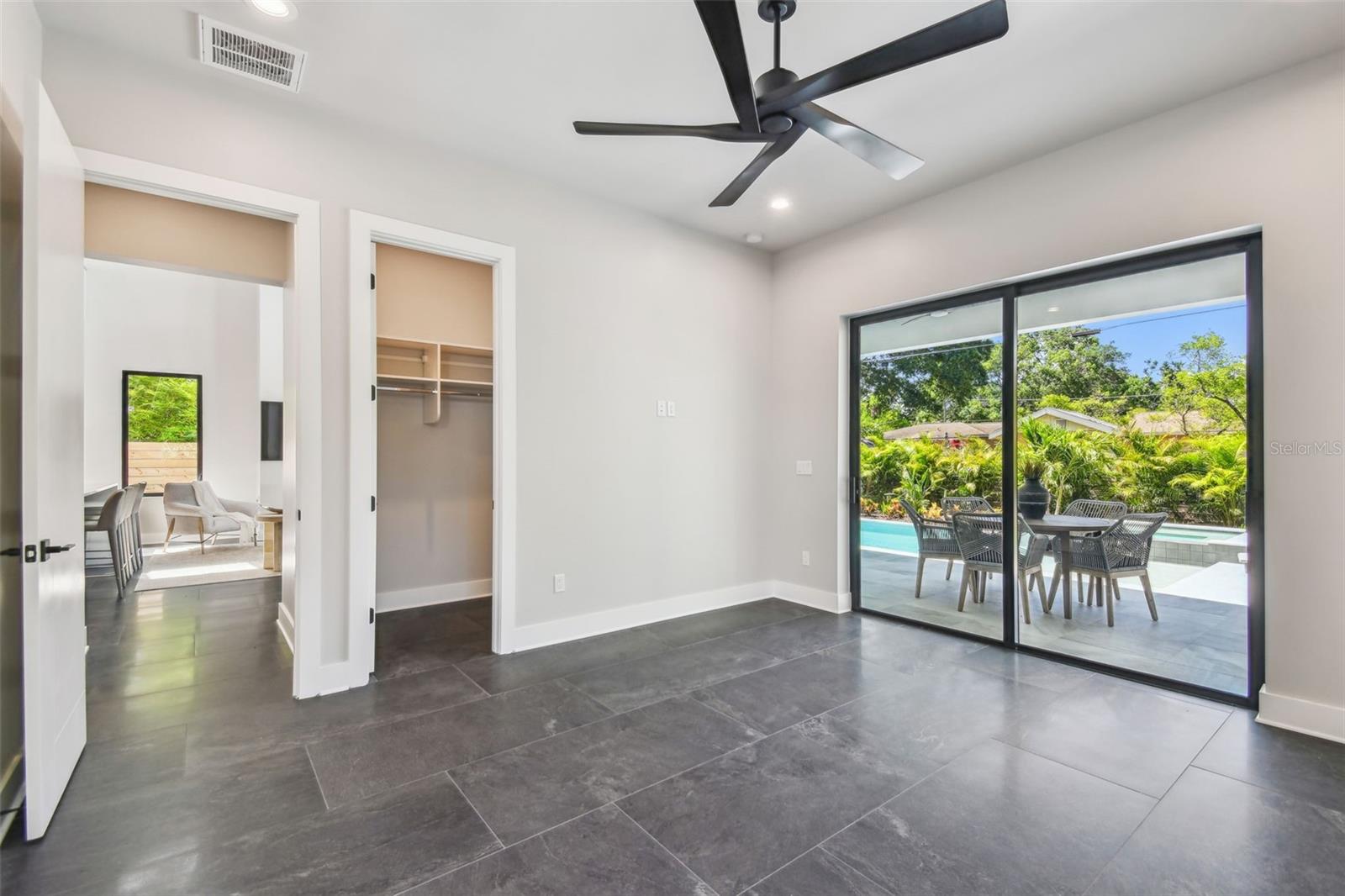 Listing photo id 51 for 715 Peninsular Street