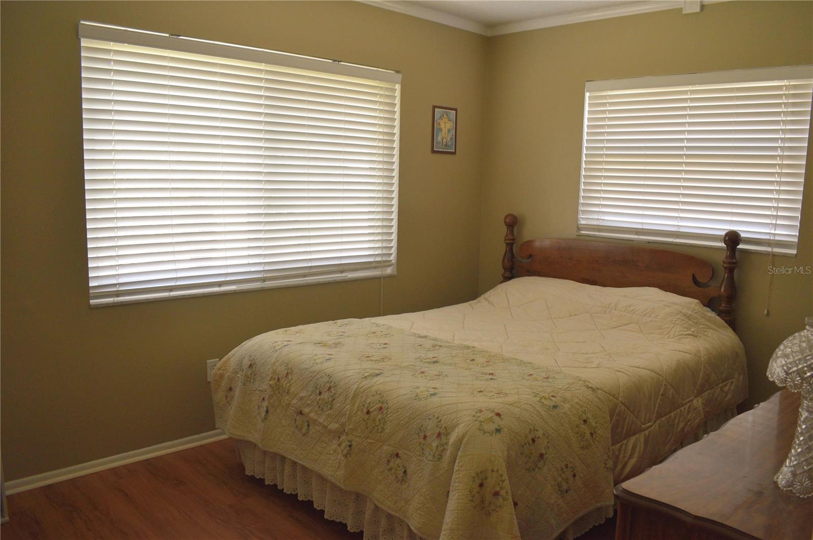 Image 18 of 24 For 9639 Mainlands Boulevard E