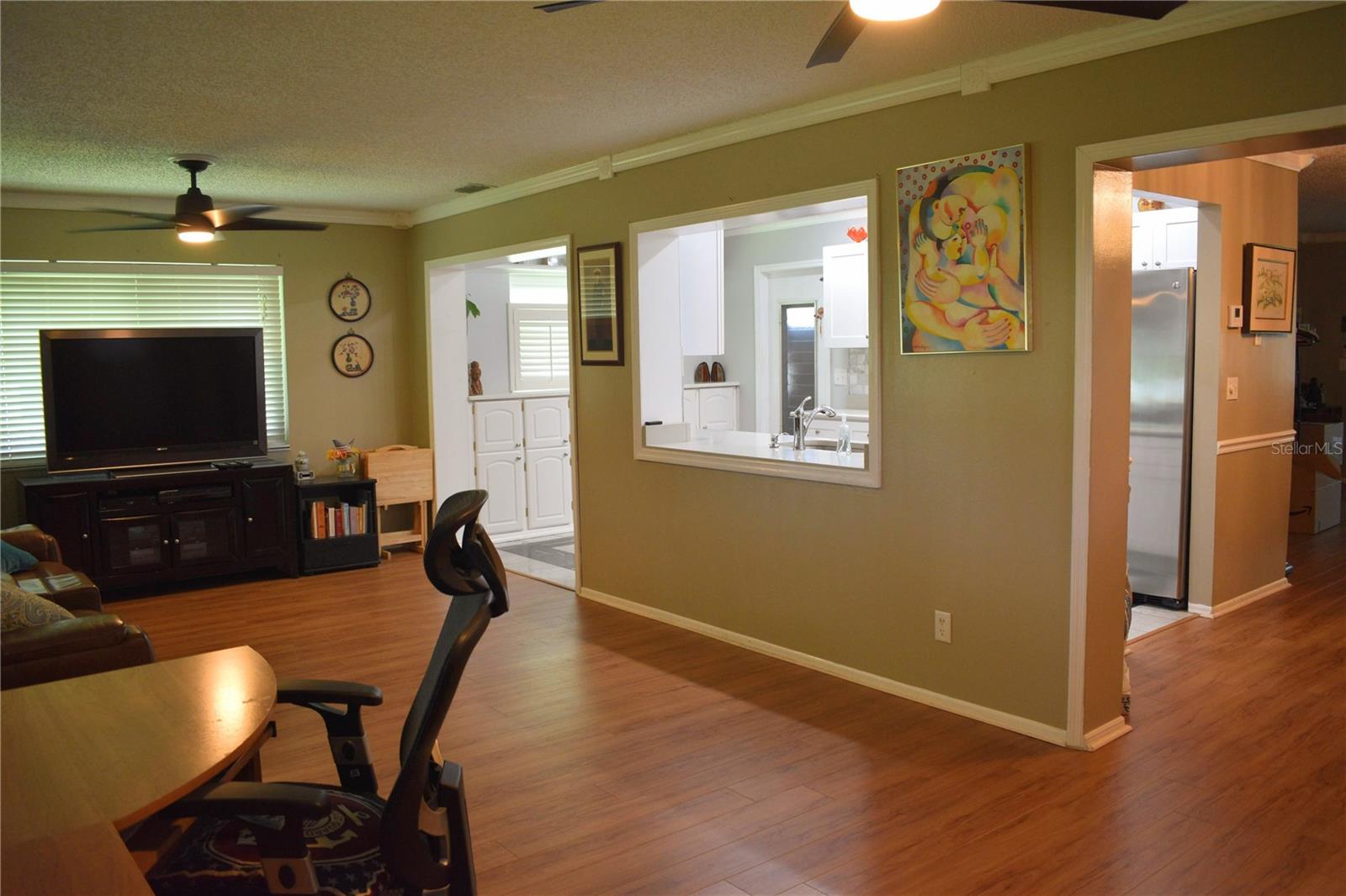 Image 7 of 24 For 9639 Mainlands Boulevard E